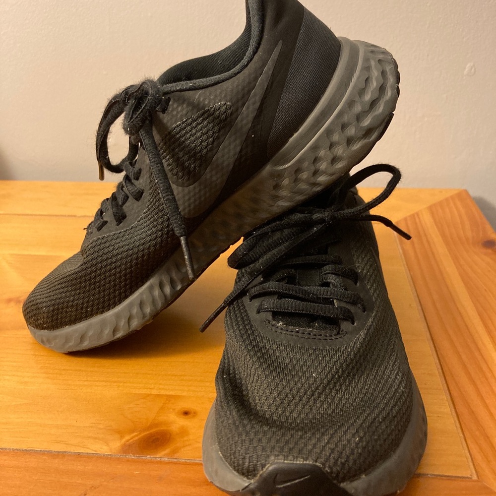 Black Nike Sneakers